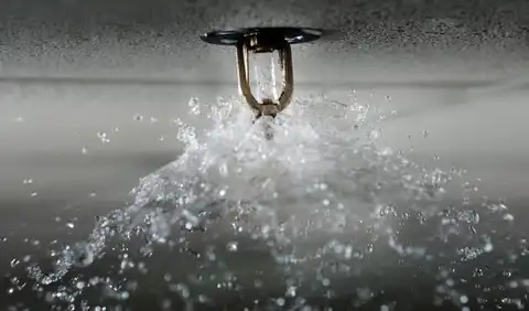 ماذا تعني معدات إطفاء الحريق الثابتة..؟