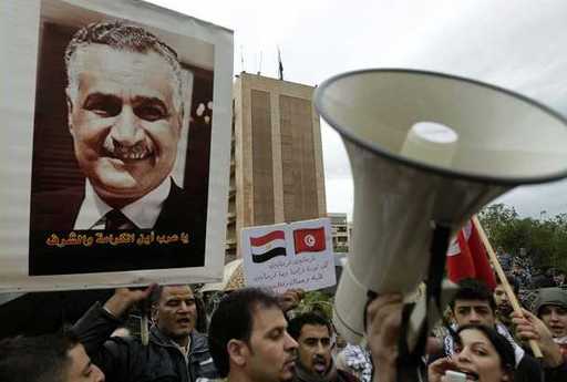 صور الزعيم عبد الناصر في ثورة يناير 2011