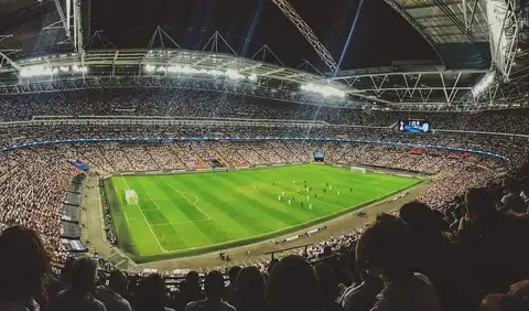 إرشادات هامة لجمهور المنشآت الرياضية والملاعب