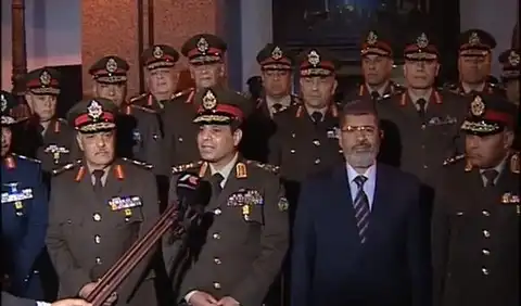 نوادر عام مضي..«سرقة وطن»