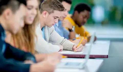 أمن وحماية الجامعات